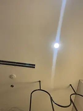 Snapshot of MEOW_MEO chatting on March 22, 4:04 pm MEOW MEO online show from March 22, 4:04 pm