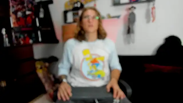 Snapshot of Tom_Krakow chatting on December 7, 8:49 pm Tom Krakow online show from December 7, 8:49 pm