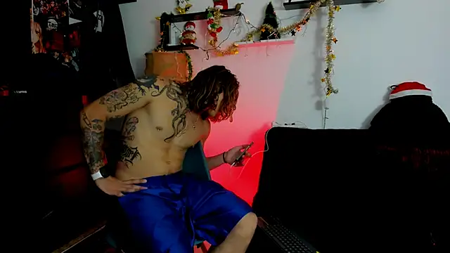 Snapshot of Tom_Krakow chatting on December 16, 6:38 pm Tom Krakow online show from December 16, 6:38 pm