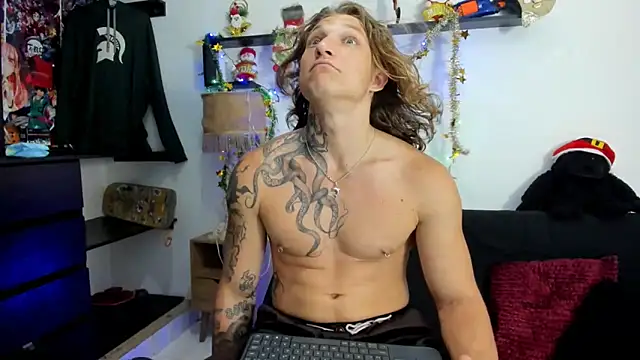 Snapshot of Tom_Krakow chatting on December 20, 9:17 pm Tom Krakow online show from December 20, 9:17 pm