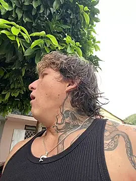 Snapshot of Tom_Krakow chatting on March 4, 9:00 pm Tom Krakow online show from March 4, 9:00 pm