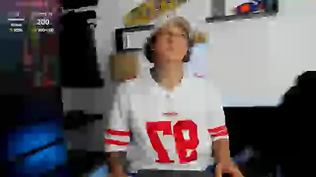 Snapshot of Tom_Krakow chatting on March 11, 8:09 pm Tom Krakow online show from March 11, 8:09 pm