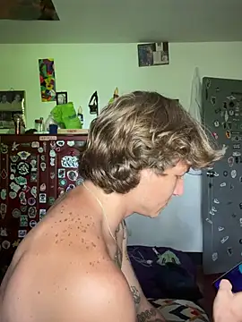 Snapshot of Tom_Krakow chatting on March 19, 6:44 pm Tom Krakow online show from March 19, 6:44 pm