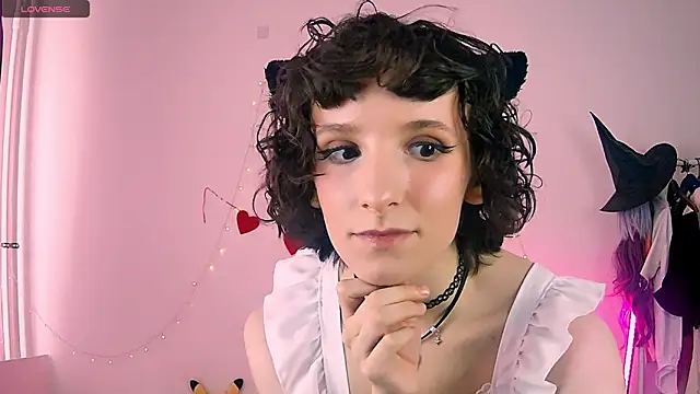 Violet Veliya online show from March 14, 11:15 am