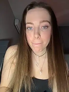 -SweetDi- online show from March 3, 7:31 pm