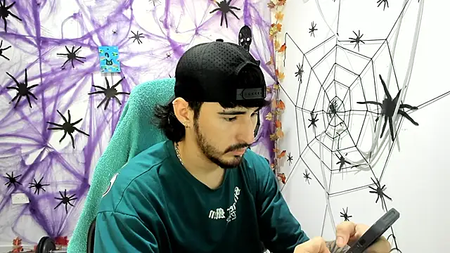 DmitriSanders online show from December 14, 2:00 pm