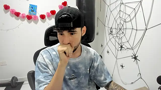 DmitriSanders online show from February 6, 12:48 am