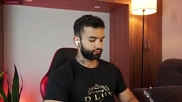 MarkHazze online show from November 18, 11:37 pm