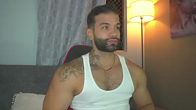 Snapshot of MarkHazze chatting on July 13, 1:08 am MarkHazze online show from July 13, 1:08 am