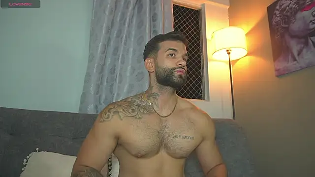 Snapshot of MarkHazze chatting on July 22, 12:35 am MarkHazze online show from July 22, 12:35 am