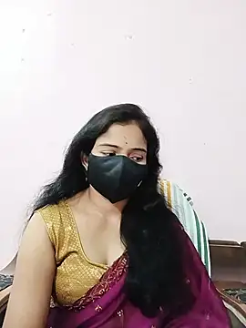 Snapshot of Keerthi-Telugu chatting on December 7, 4:42 am Keerthi-Telugu online show from December 7, 4:42 am