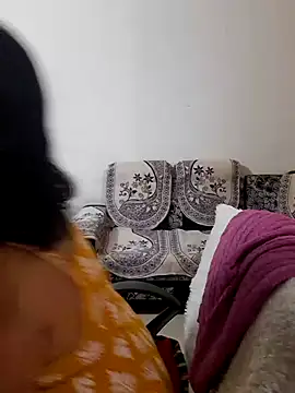 Snapshot of khushikhushi chatting on January 3, 6:44 am khushikhushi online show from January 3, 6:44 am