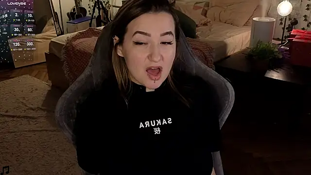 Megan  Hart online show from January 15, 3:29 pm