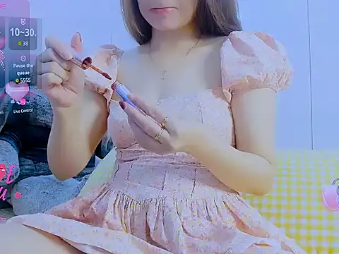 Snapshot of Linh_diudang chatting on June 5, 2:07 am Linh diudang online show from June 5, 2:07 am