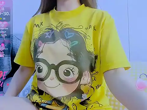Snapshot of Linh_diudang chatting on June 9, 2:12 am Linh diudang online show from June 9, 2:12 am