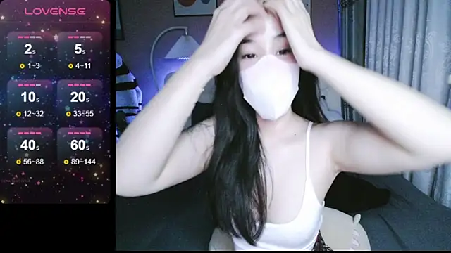  Viviann  online show from December 19, 3:52 pm