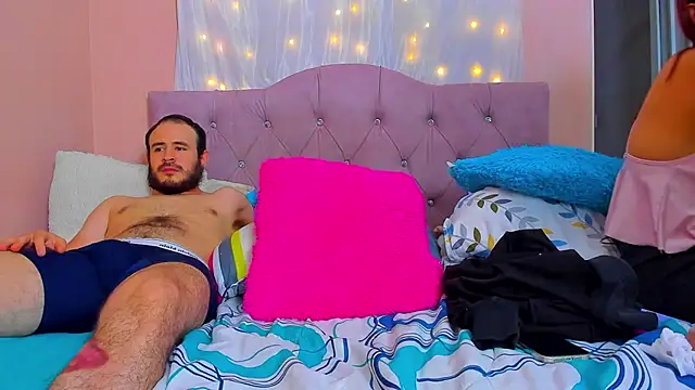 CoupleLatinXXX online show from February 25, 11:33 pm