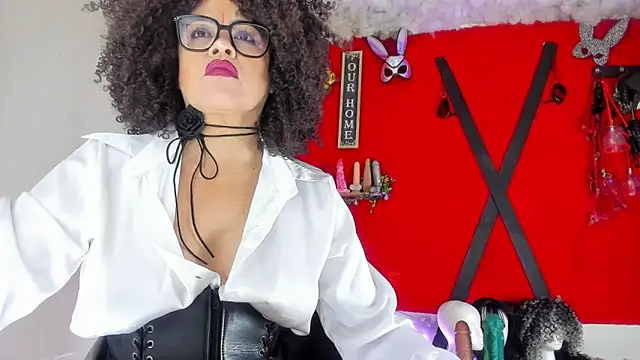 Snapshot of jena_derboo chatting on June 3, 11:02 am jena derboo online show from June 3, 11:02 am
