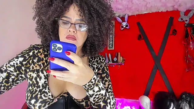 Snapshot of jena_derboo chatting on June 17, 10:50 am jena derboo online show from June 17, 10:50 am