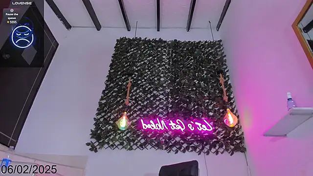 Snapshot of Brianna_Stars chatting on February 7, 8:53 pm Brianna Stars online show from February 7, 8:53 pm