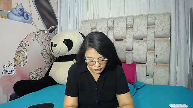 KEYRA-MILLER- online show from November 18, 2:28 am