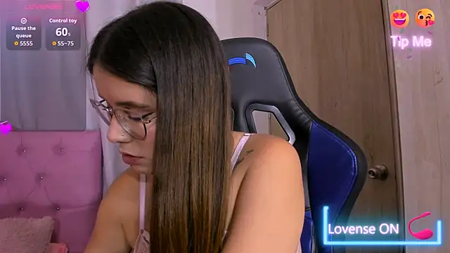 Snapshot of ParisShayk chatting on May 14, 5:53 pm ParisShayk online show from May 14, 5:53 pm