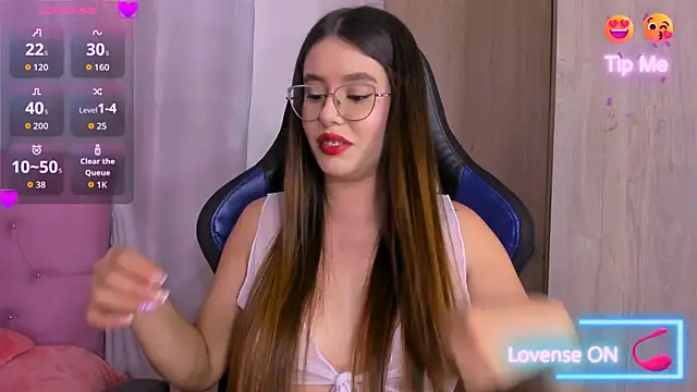 Snapshot of ParisShayk chatting on May 20, 6:03 pm ParisShayk online show from May 20, 6:03 pm