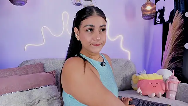 GabyRhodes online show from May 31, 7:26 pm