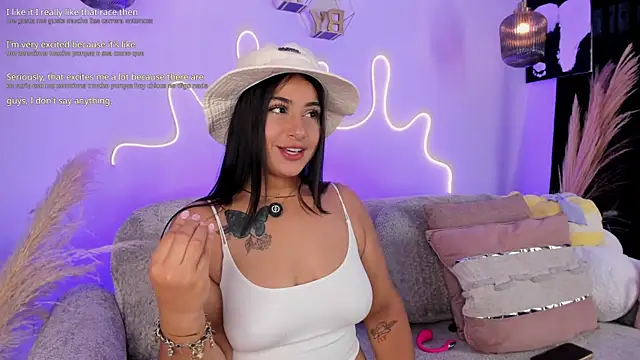 GabyRhodes online show from July 7, 7:07 pm
