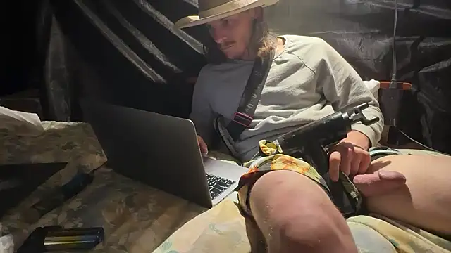 Dogz n daugthers online show from May 7, 2:28 am