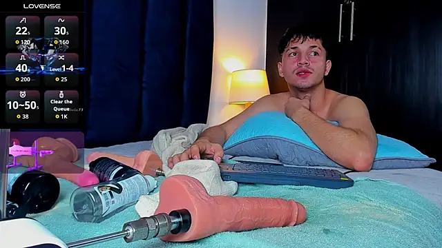 Snapshot of Issac_james_ chatting on October 12, 9:03 pm Issac james online show from October 12, 9:03 pm