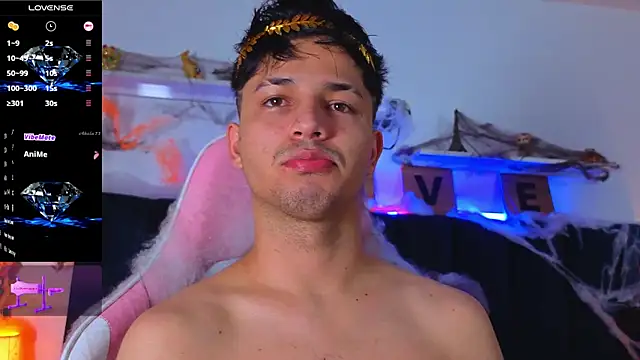 Snapshot of Issac_james_ chatting on October 26, 5:46 am Issac james online show from October 26, 5:46 am