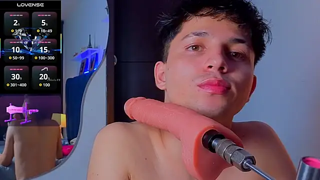 Snapshot of Issac_james_ chatting on November 7, 5:29 am Issac james online show from November 7, 5:29 am