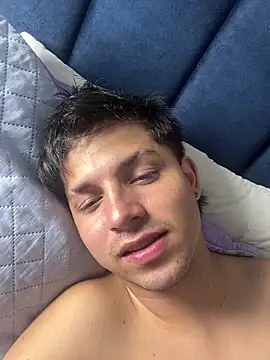 Snapshot of Issac_james_ chatting on June 20, 8:50 am Issac james online show from June 20, 8:50 am