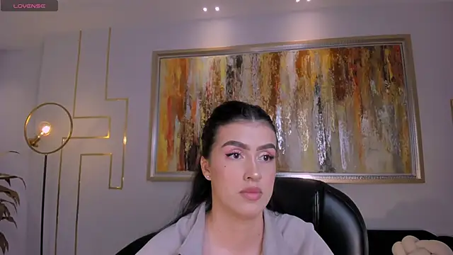Snapshot of PaulinaSantos_ chatting on June 5, 7:41 pm PaulinaSantos online show from June 5, 7:41 pm