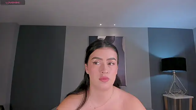 Snapshot of PaulinaSantos_ chatting on June 7, 5:16 pm PaulinaSantos online show from June 7, 5:16 pm