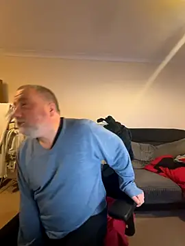 LondonTeffy online show from November 3, 9:38 pm