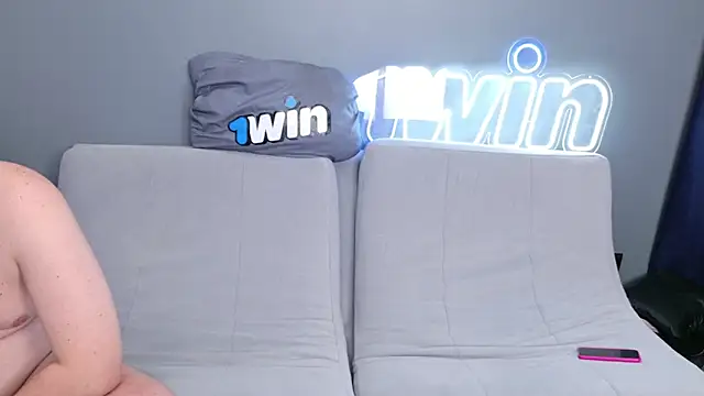 Snapshot of Ksenny chatting on January 10, 3:37 pm Ksenny online show from January 10, 3:37 pm