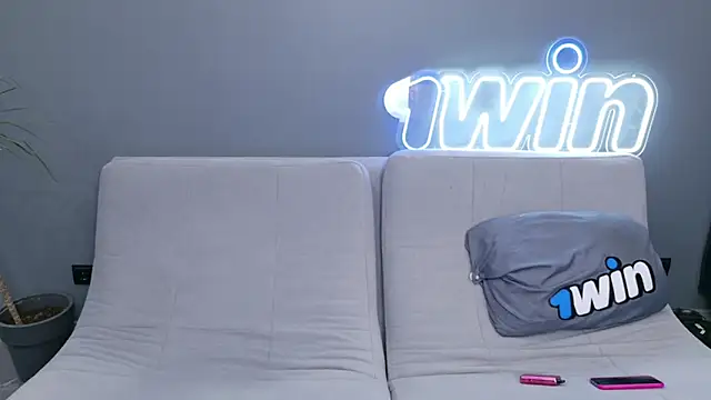 Snapshot of Ksenny chatting on January 14, 12:45 pm Ksenny online show from January 14, 12:45 pm