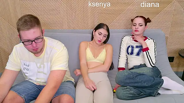 Snapshot of Ksenny chatting on September 15, 12:27 pm Ksenny online show from September 15, 12:27 pm