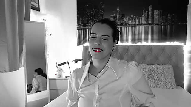 Snapshot of Lora_Chanel chatting on July 19, 7:17 pm Lora Chanel online show from July 19, 7:17 pm