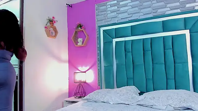 LORENSCOLLINS online show from March 16, 7:40 pm