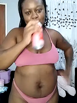 Snapshot of TheDoubleTrouble18xxx chatting on December 18, 10:27 pm TheDoubleTrouble18xxx online show from December 18, 10:27 pm