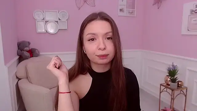 LucySkilar online show from December 2, 6:41 am