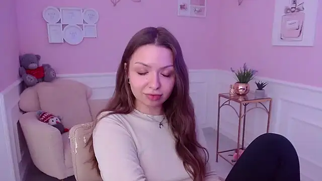 LucySkilar online show from January 26, 12:43 pm