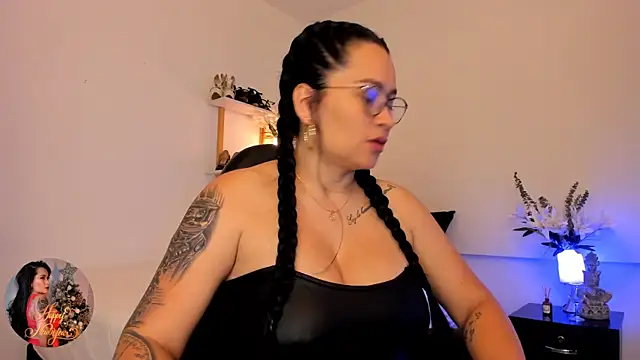 Snapshot of leslie_k chatting on January 9, 4:08 am leslie k online show from January 9, 4:08 am