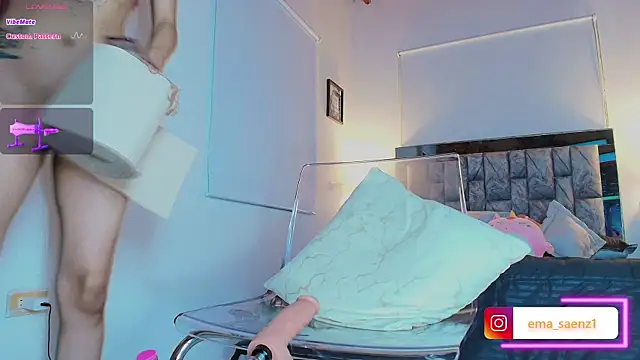 ema  saenz online show from February 28, 8:39 pm