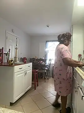 ebonyred online show from February 14, 2:36 pm