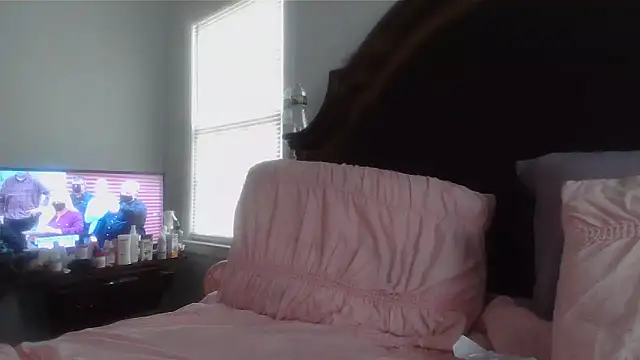 ebonyred online show from May 9, 4:34 pm