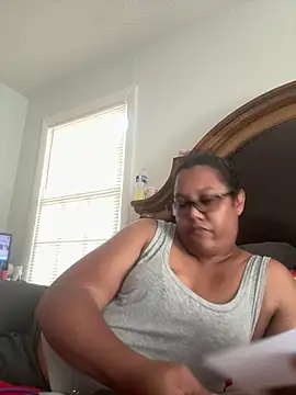 ebonyred online show from June 10, 7:02 pm